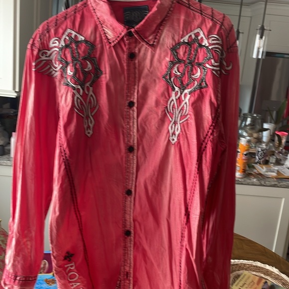 Roar shirt size large ! Very sharp shirt! - Picture 3 of 3